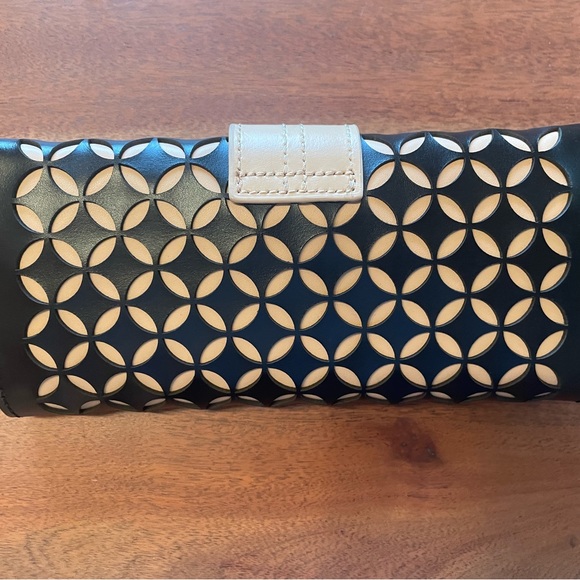 Wolf Jewlery holder - Picture 2 of 5